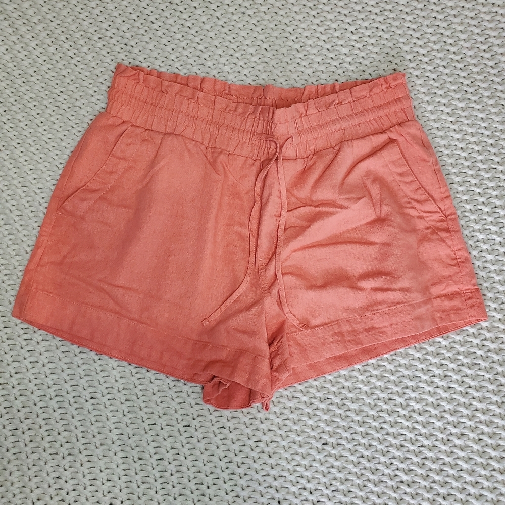 Linen blend shorts
